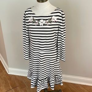 Kate Spade cotton knit dress stripe with embroidery and ruffle hem size XL